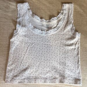 Brandy Melville Girls Cream Floral Lace Trim Cotton Tank Top. Size M